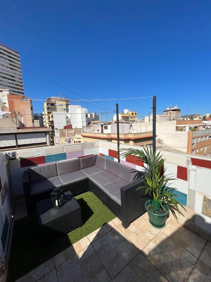 Habitacion Con Terraza En Alicante Exterior photo