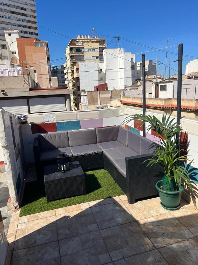 Habitacion Con Terraza En Alicante Exterior photo
