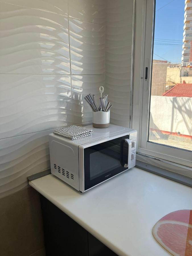 Habitacion Con Terraza En Alicante Exterior photo