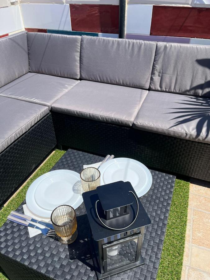 Habitacion Con Terraza En Alicante Exterior photo